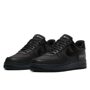נעלי סניקרס Nike לנשים דגם Air Force 1 Low Gore-Tex